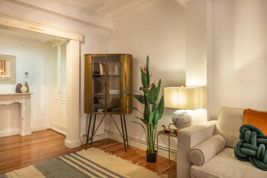 Exclusivo Apartamento En El Casco Viejo Bilbao Ngoại thất bức ảnh