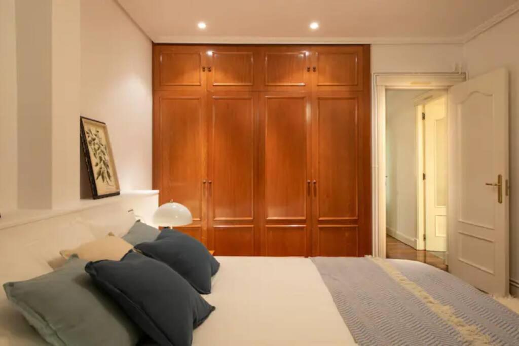 Exclusivo Apartamento En El Casco Viejo Bilbao Ngoại thất bức ảnh
